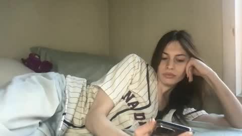 goddess_larz online show from December 1, 7:12 pm