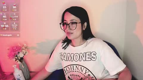 M A R T I N A  online show from November 25, 12:53 am