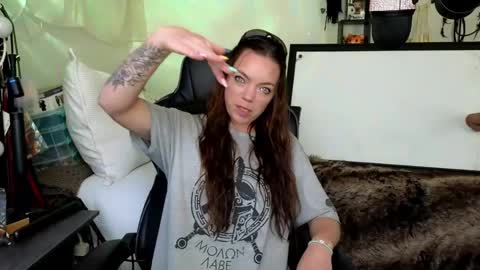 Patricia Mars           Goddess of Mars twitter thegoddessmindy online show from April 7, 2:52 pm