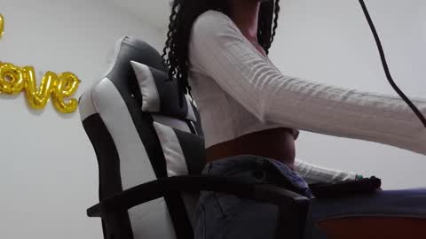 goddess_valen online show from October 2, 8:07 pm