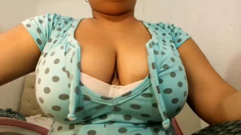 CHANELL online show from April 14, 2:04 am