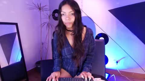 Snapshot of goddessjulieta chatting on October 17, 8:13 pm Julieta online show from October 17, 8:13 pm