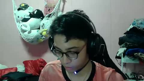 godhyun online show from March 4, 7:30 am