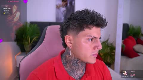 goldenatlasx online show from February 19, 7:24 pm