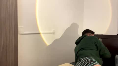 goldenknight33 online show from November 5, 4:20 pm