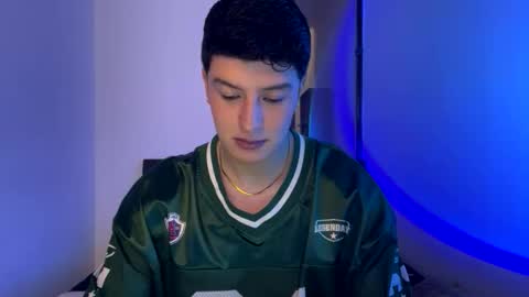 goldenknight33 online show from November 22, 3:54 pm