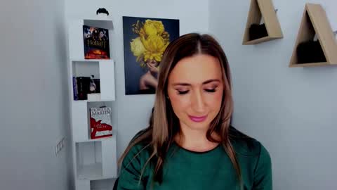 Olivia online show from November 26, 7:54 pm