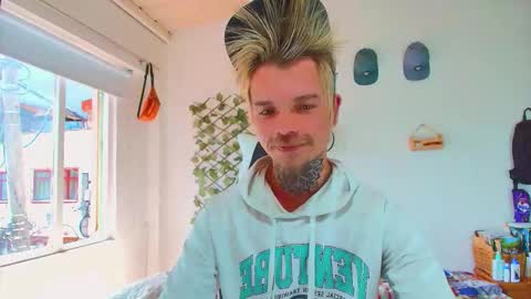 Goldy Loyal93 online show from February 26, 3:26 pm