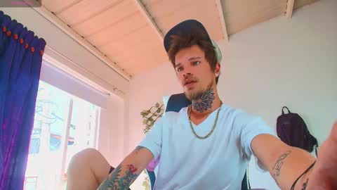 Goldy Loyal93 online show from December 1, 3:10 pm