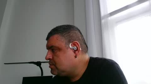 gomezgonz5 online show from October 7, 1:29 pm