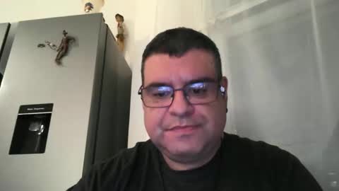 gomezgonz5 online show from October 16, 7:24 pm