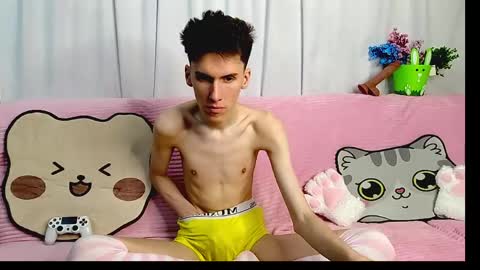Luca online show from May 21, 3:40 pm