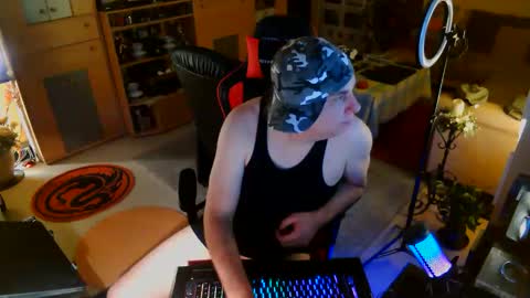 google5001 online show from November 26, 6:43 am