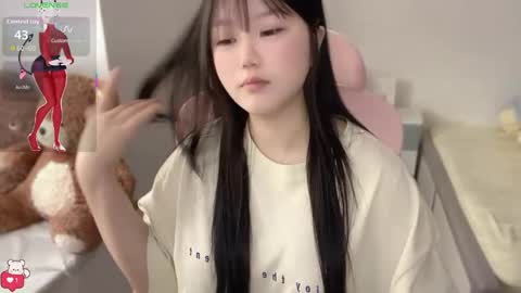 gorgeous girl33 online show from March 25, 2:40 am