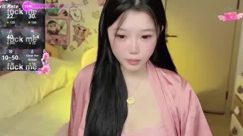 Snapshot of gorgeous_girl33 chatting on October 4, 6:00 am gorgeous girl33 online show from October 4, 6:00 am