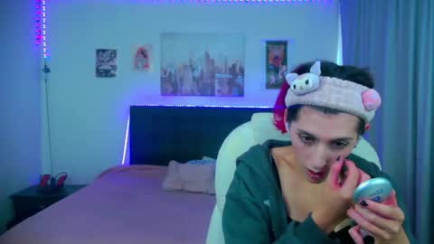 goth_minerva online show from March 7, 2:28 pm