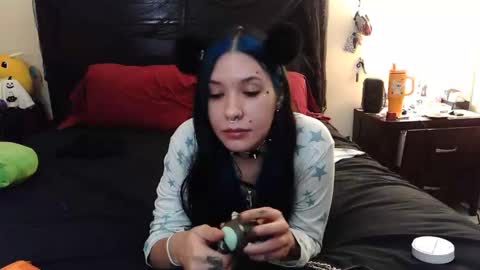 gothbaby305 online show from October 27, 6:24 am