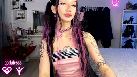    online show from March 7, 1:38 am