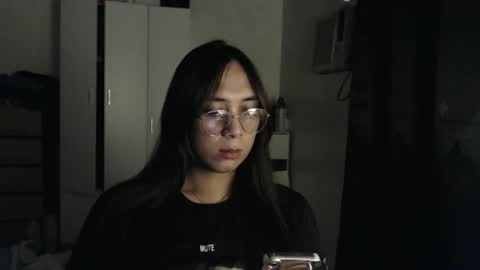 HoneyGrace online show from January 14, 6:24 am