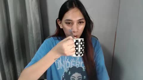HoneyGrace online show from June 10, 8:24 am