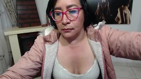 Snapshot of grace_mature_milf chatting on September 26, 10:56 am grace_mature_milf online show from September 26, 10:56 am