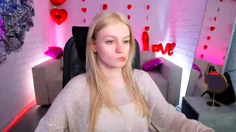 Snapshot of graceglamour chatting on March 11, 5:13 am Grace Glamour online show from March 11, 5:13 am