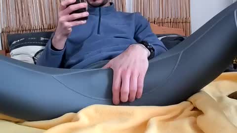 grandbi online show from January 28, 1:59 pm