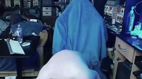 Christopher online show from February 11, 3:10 am