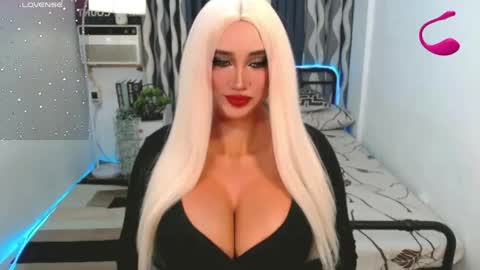 PAULATHEONE online show from May 9, 10:49 pm