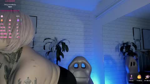   online show from October 27, 7:14 pm