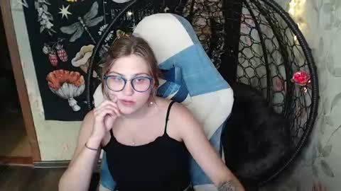 Lina online show from July 22, 12:07 pm