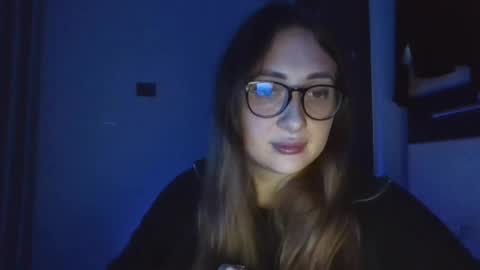 greta_shine online show from April 21, 6:04 pm