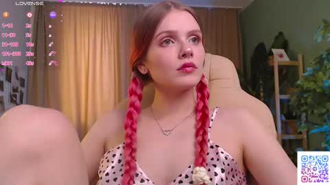 gretchen_mol online show from March 11, 7:55 am