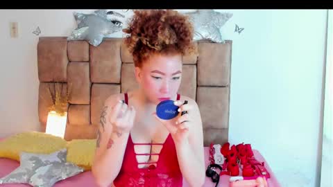 grettaandcoulle online show from February 12, 1:41 am