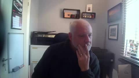Snapshot of greyfox_6000 chatting on March 4, 9:18 am greyfox_6000 online show from March 4, 9:18 am