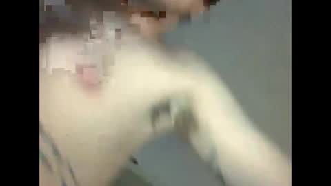 Snapshot of greyvan96 chatting on February 5, 8:43 am Perfectlyaveragesavage online show from February 5, 8:43 am