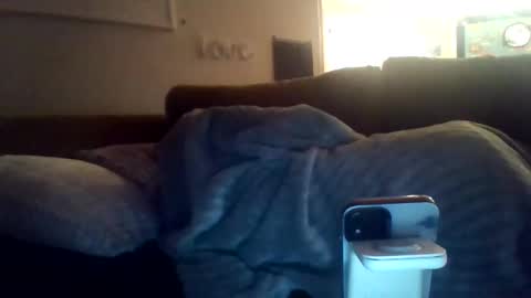 Snapshot of greyvan96 chatting on February 16, 10:43 am Perfectlyaveragesavage online show from February 16, 10:43 am