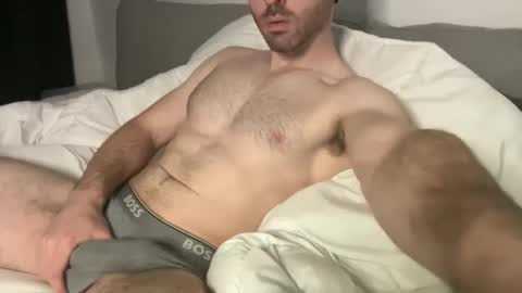 greyy_7 online show from November 12, 10:45 pm