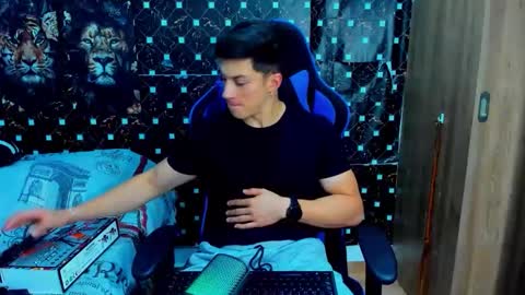 griego01 online show from December 20, 11:55 pm