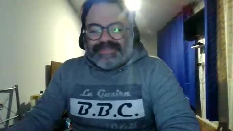 griegozorbatos online show from June 1, 3:30 am