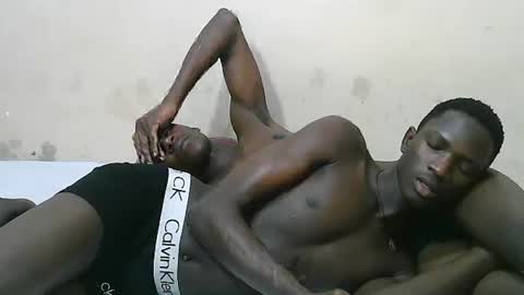 grillzhotz online show from June 30, 11:42 am
