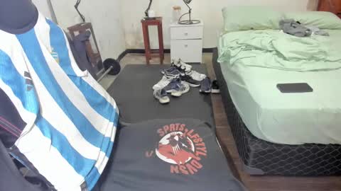 Snapshot of guachin_new chatting on January 30, 6:43 pm guachin_new online show from January 30, 6:43 pm