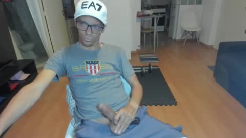 Snapshot of guachin_new chatting on September 29, 4:00 am guachin_new online show from September 29, 4:00 am