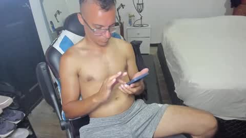 Snapshot of guachin_new chatting on February 16, 4:42 am guachin_new online show from February 16, 4:42 am