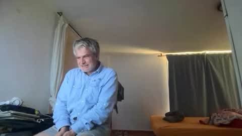 guardiannif_ online show from March 17, 1:49 pm