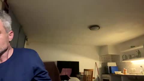 guardiannif_ online show from March 12, 9:56 pm