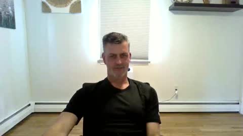 gudguy2025 online show from November 6, 4:10 pm