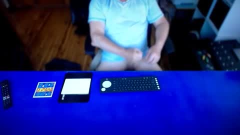 guesswhatigot2 online show from November 2, 4:12 am