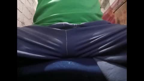 Snapshot of guidogomezcag chatting on September 11, 8:48 am guidogomezcag online show from September 11, 8:48 am