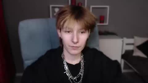 guitarandangell online show from March 11, 1:03 pm